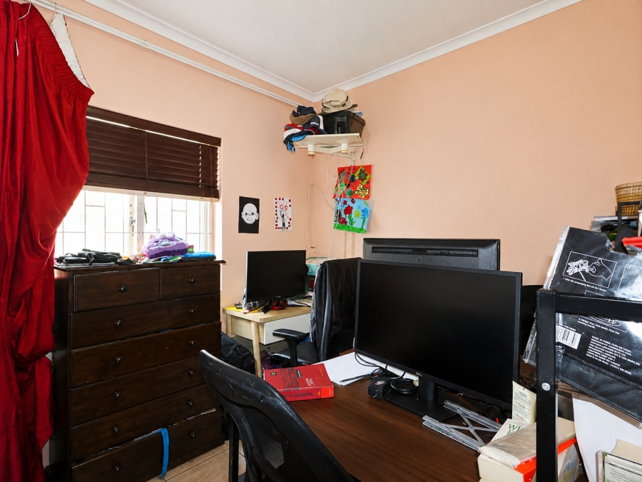 3 Bedroom Property for Sale in Parklands Western Cape